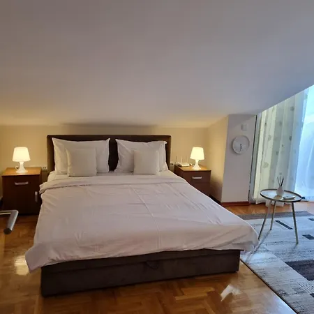 Studio Apartman Ema - Centar, Kruzni Tok *